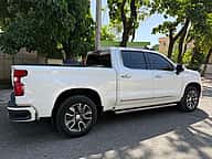 Chevrolet Silverado High Country Duramax 2023 - miniatura 4