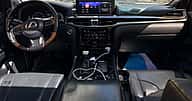 Lexus LX 570 2017 - miniatura 10