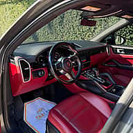 Porsche Cayenne 2019 - miniatura 6