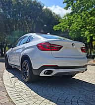 BMW X6 M50i 2015 - miniatura 6