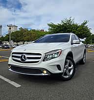 Mercedes Benz GLA 250 2017 - miniatura 1