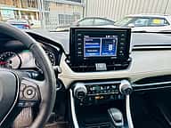 Toyota RAV4 XLE PLUS 2022 - miniatura 11