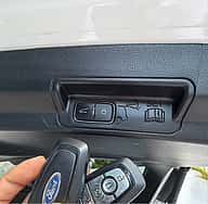 Ford Explorer XLT 2021 - miniatura 12