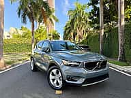 Volvo XC40 T4 Momemtum 2021 - miniatura 3