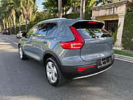 Volvo XC40 T4 Momemtum 2021 - miniatura 4
