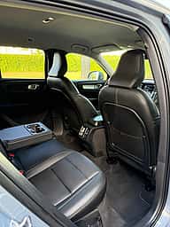 Volvo XC40 T4 Momemtum 2021 - miniatura 8