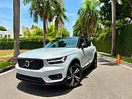 Volvo XC40 T5 R-DESING 2020 - miniatura 1