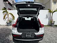 Volvo XC40 Ultimate Dark B5 2024 - miniatura 11