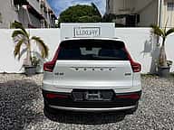 Volvo XC40 Ultimate Dark B5 2024 - miniatura 4
