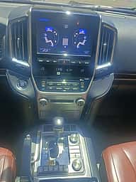 Toyota Land Cruiser 200 VX-R 2019 - miniatura 11