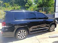 Toyota Land Cruiser 200 VX-R 2019 - miniatura 3