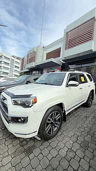 Toyota 4Runner Limited 2021 - miniatura 1