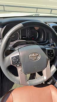 Toyota 4Runner Limited 2021 - miniatura 5