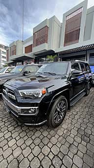 Toyota 4Runner Limited 2022 - miniatura 1