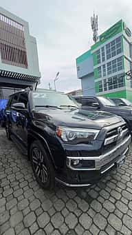 Toyota 4Runner Limited 2022 - miniatura 2