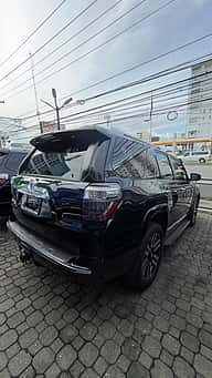Toyota 4Runner Limited 2022 - miniatura 3