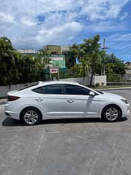 Hyundai Elantra SEL 2020 - miniatura 9