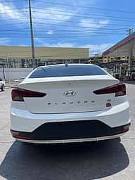 Hyundai Elantra SEL 2020 - miniatura 4