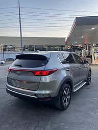 Kia Sportage LX 2021 - miniatura 4