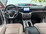 Ford Explorer XLT 2023 - miniatura 5