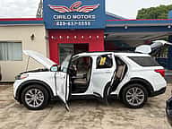 Ford Explorer XLT 2023 - miniatura 9