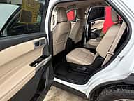 Ford Explorer XLT 2023 - miniatura 7