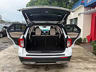 Ford Explorer XLT 2023 - miniatura 12