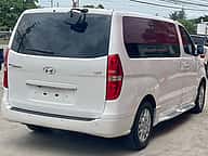 Hyundai Starex 2020 - miniatura 5