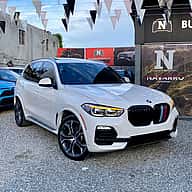 BMW X5 xDrive40i 2019 - miniatura 2