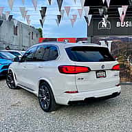 BMW X5 xDrive40i 2019 - miniatura 3