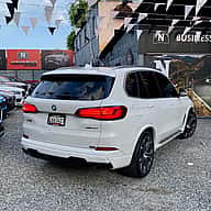 BMW X5 xDrive40i 2019 - miniatura 4