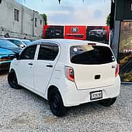 Daihatsu Mira 2017 - miniatura 3
