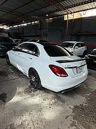 Mercedes Benz C-Class C300 2016 - miniatura 4