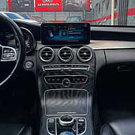 Mercedes Benz C-Class C300 2019 - miniatura 7