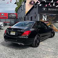 Mercedes Benz C-Class C300 2019 - miniatura 4