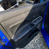 Nissan Versa SR 2020 - miniatura 5