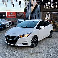 Nissan Versa SV 2021 - miniatura 1