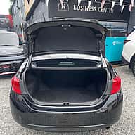 Toyota Corolla SE 2018 - miniatura 5