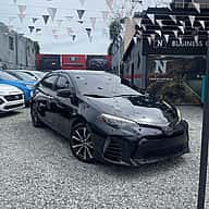 Toyota Corolla SE 2018 - miniatura 2