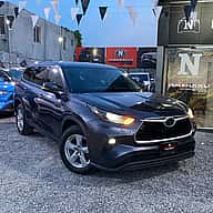 Toyota Highlander LE 2021 - miniatura 2
