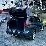 Toyota Highlander LE 2021 - miniatura 5