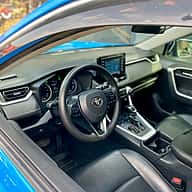 Toyota RAV4 XLE Premium 2020 - miniatura 5