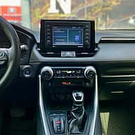 Toyota RAV4 XLE Premium 2020 - miniatura 9