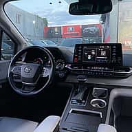 Toyota Sienna XLE Plus Package 2021 - miniatura 9