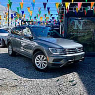 Volkswagen Tiguan S 2020 - miniatura 2