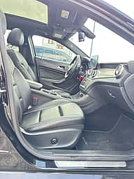 Mercedes Benz GLA 250 2018 - miniatura 12