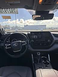 Toyota Highlander 2022 - miniatura 8
