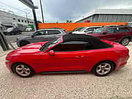 Ford Mustang Convertible 2017 - miniatura 12