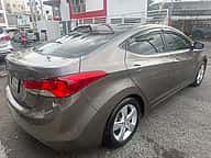 Hyundai Elantra SE 2013 - miniatura 7