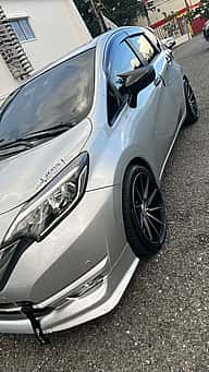 Nissan Note SV 2019 - miniatura 2